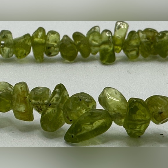 17.5in Natural Peridot Gemstone Necklace - Picture 3 of 6